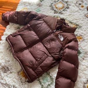 North Face brown puffer jacket. Excellent used condition.
